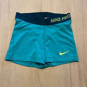 Nike Pro Dri-Fit 3” Compression Shorts Size Small